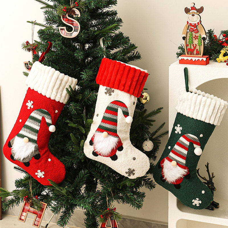 新しいオフトのふわふわクリスマスストッキングオーナメント、ク - Christmas Stocking Hanging のレビューと価格